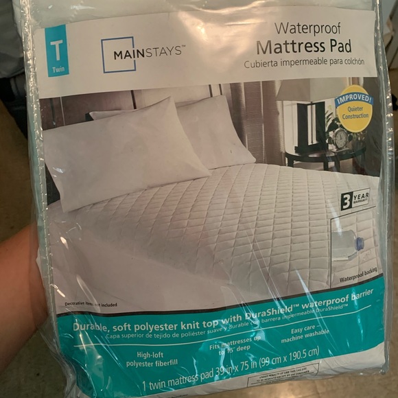 mattress pad - Picture 1 of 1